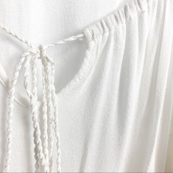 SpicySugar Short Sleeve White Crop Top with Tied Tassels - Picture 2 of 11